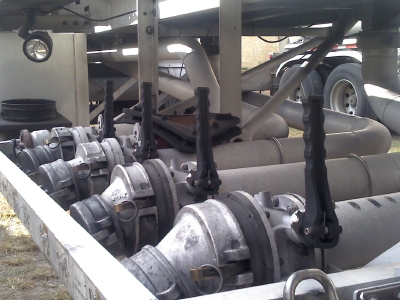js-weipz-fuel-transport-valve-nozzles.jpg